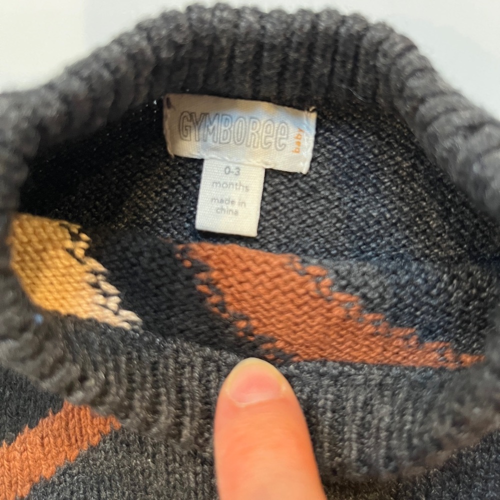 Gymboree Baby Boy Gray and Cream Sweater Duo - Picture 3 of 7